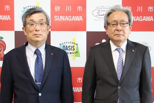 砂川観光協会石家会長(写真左)